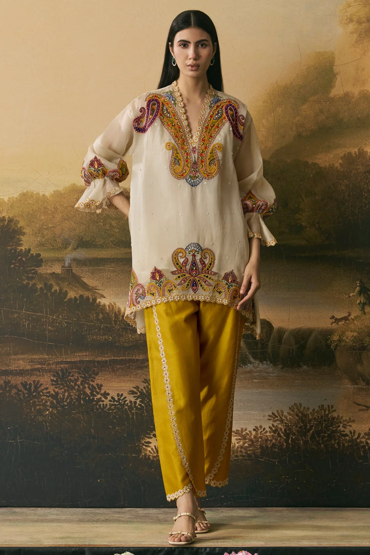 Ivory Contrast Paisley Tunic With Floral Tulip Pants