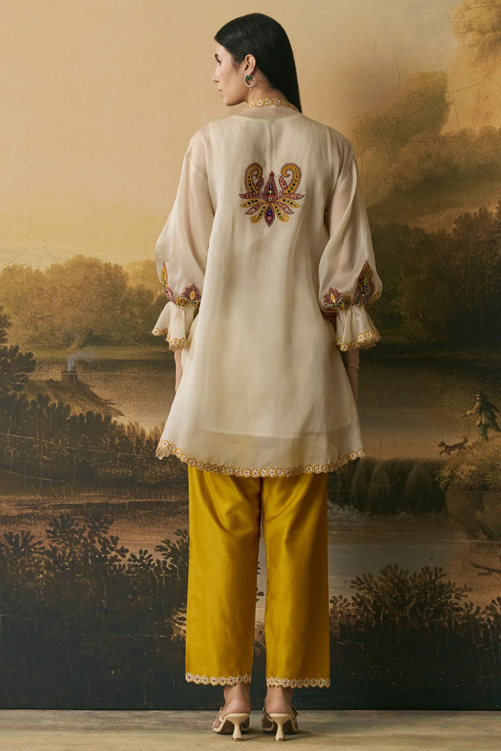 Ivory Contrast Paisley Tunic With Floral Tulip Pants