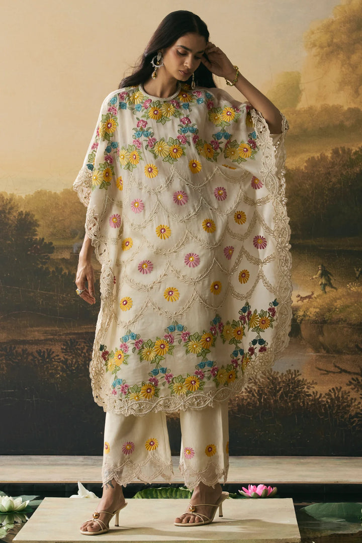 Ivory Floral Scallop Detail Kaftan