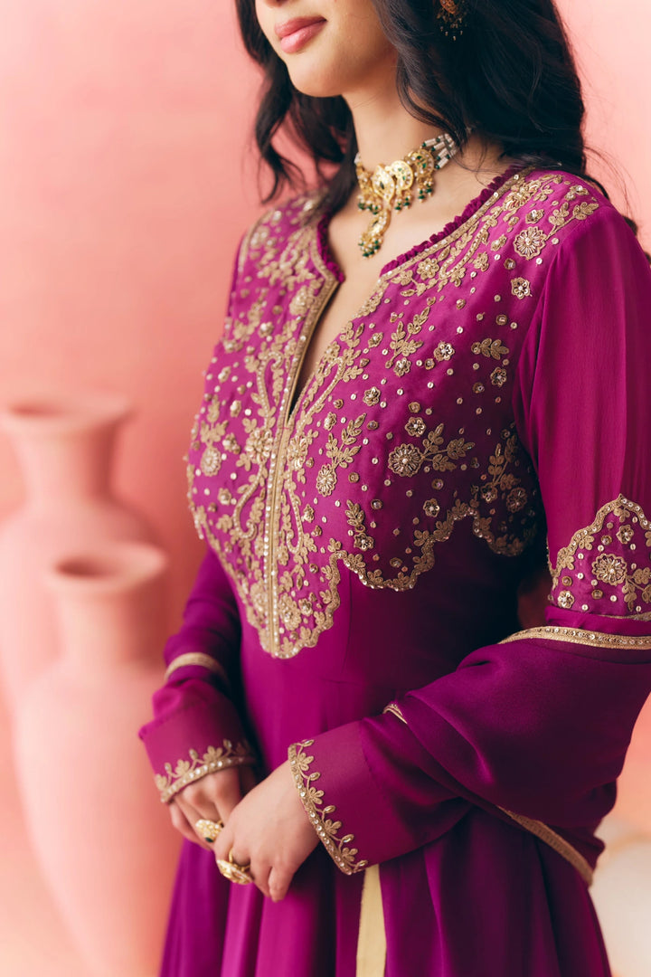 M15005 - Areeza