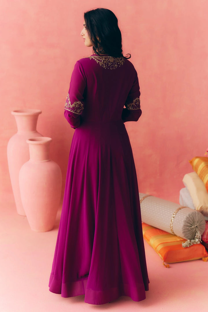 M15005 - Areeza