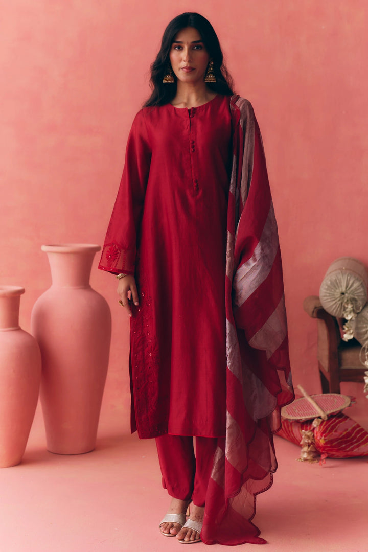 M12054 - Areesha