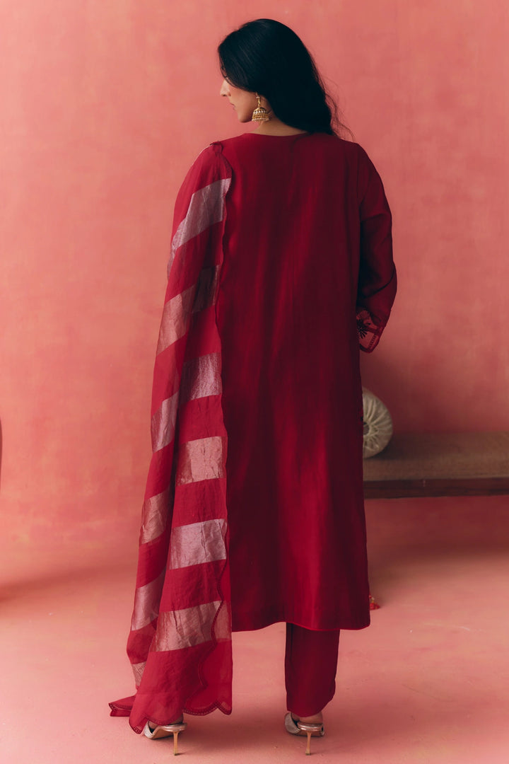 M12054 - Areesha