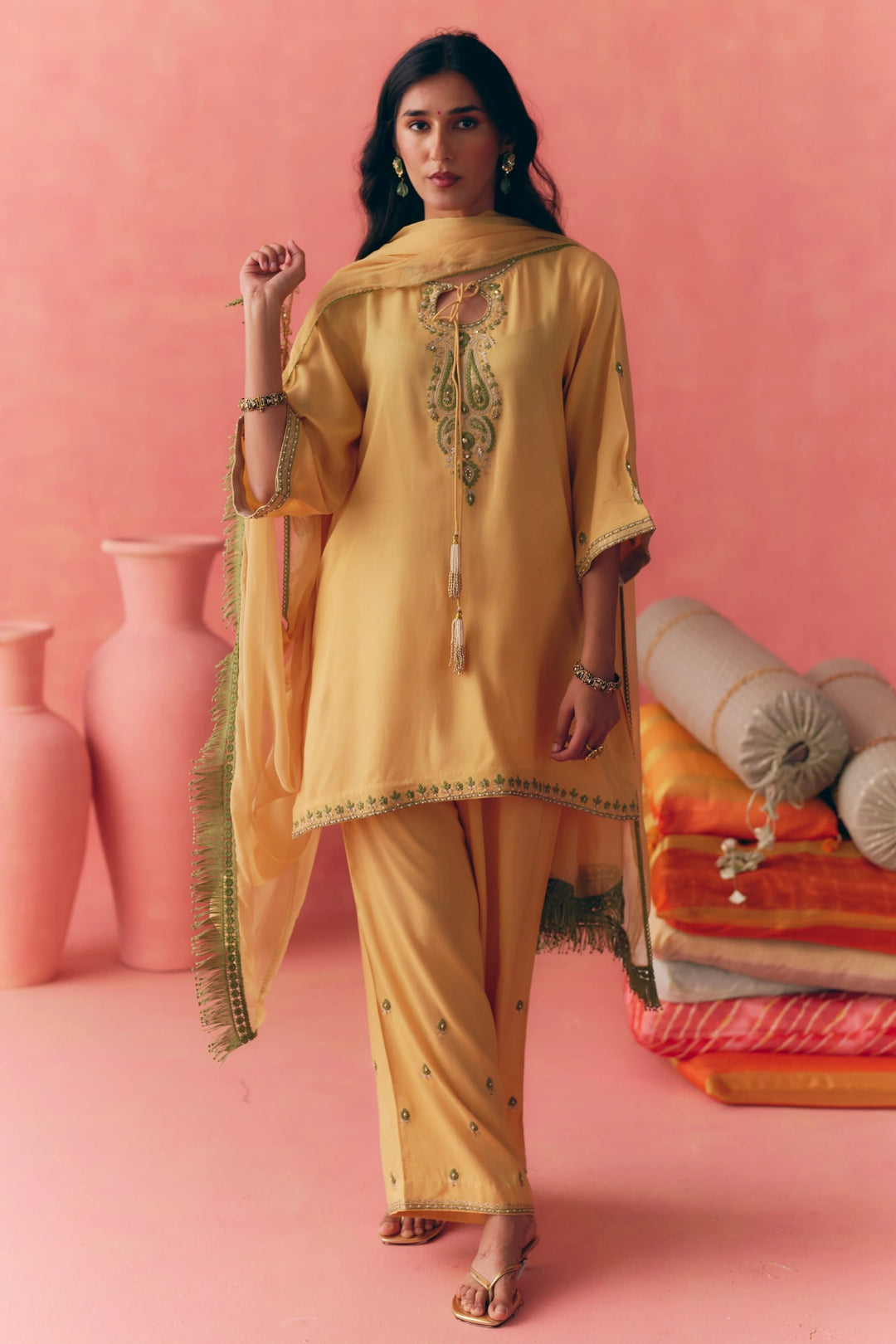 M12070 - Gulbahar