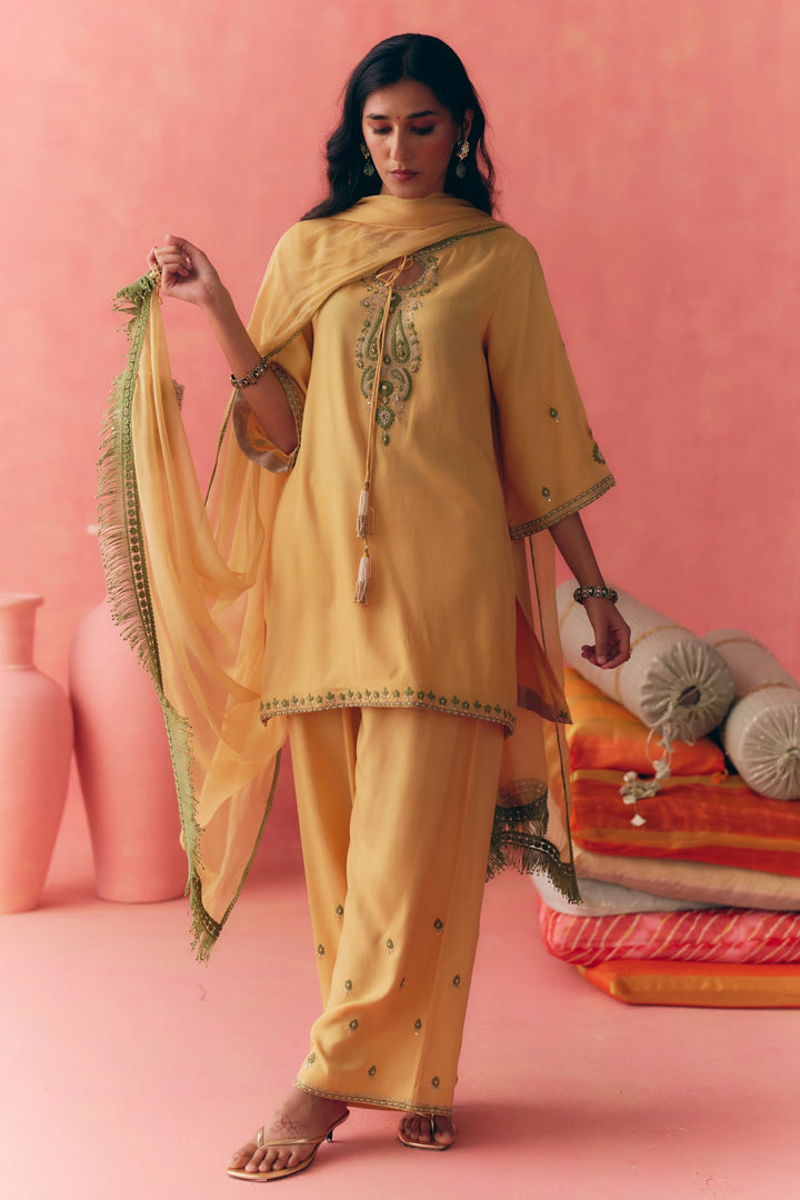 M12070 - Gulbahar