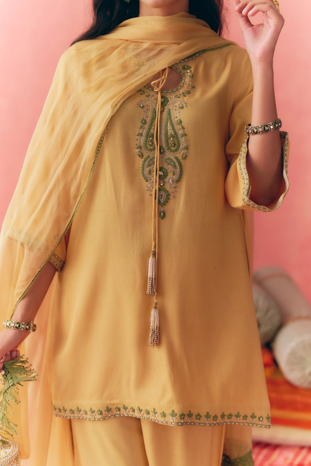M12070 - Gulbahar