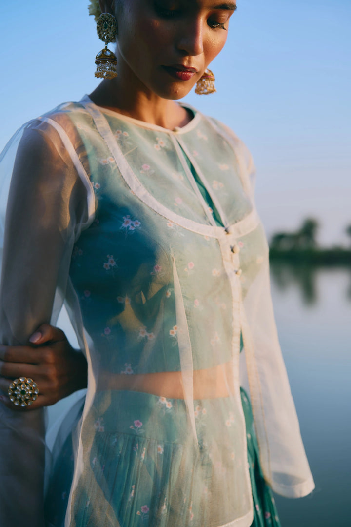 M16006 - Saira