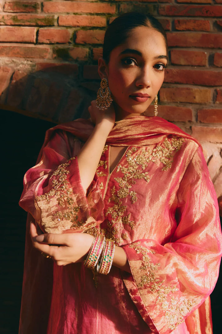 M12001 - Mahira