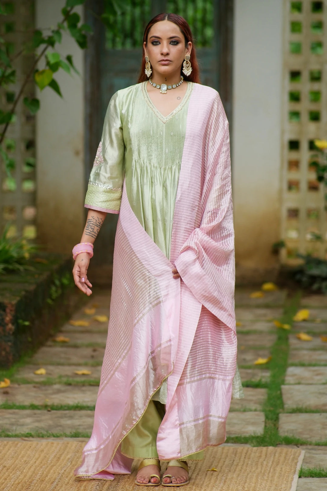 Silk V neck kurta W pintuck & buta on sleeve W contrast dupatta & matching pants