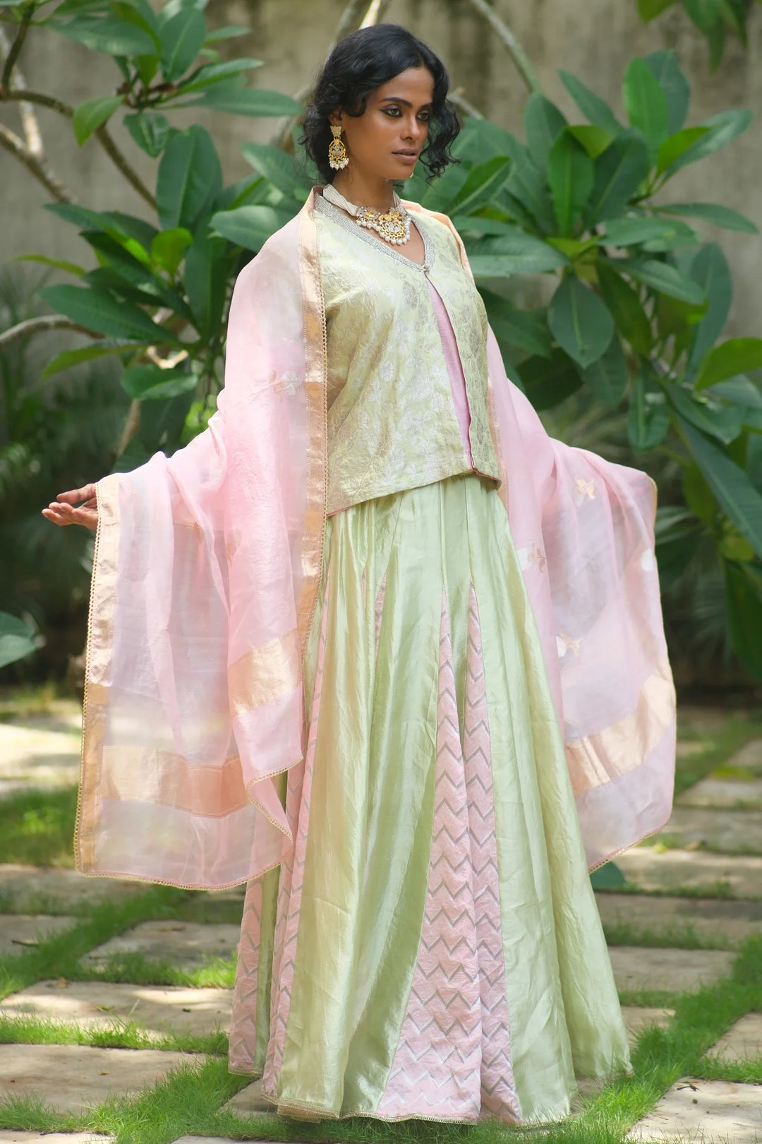 Brocade choli W silk lehenga & contrast dupatta