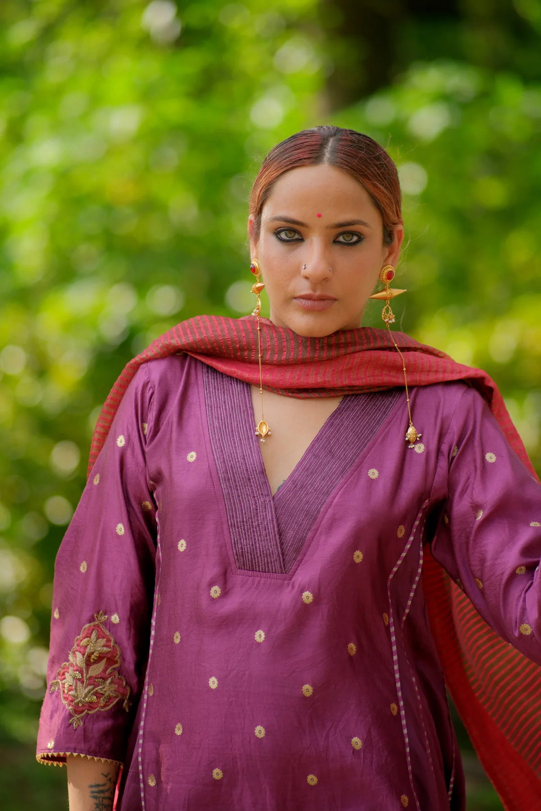 Brocade silk kurta W sleeve handwork W contrast dupatta & contrast pants
