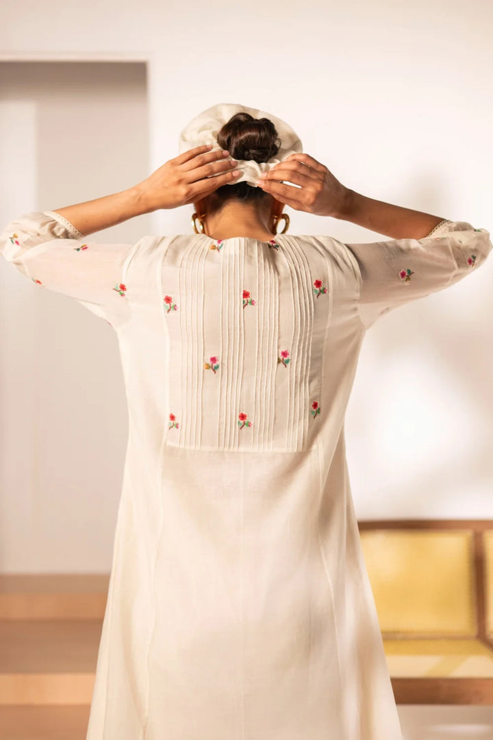 Zia Cross-Stitch Mul Chanderi Tunic Set in Off-White