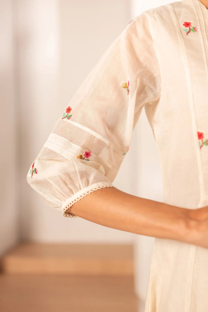 Zia Cross-Stitch Mul Chanderi Tunic Set in Off-White