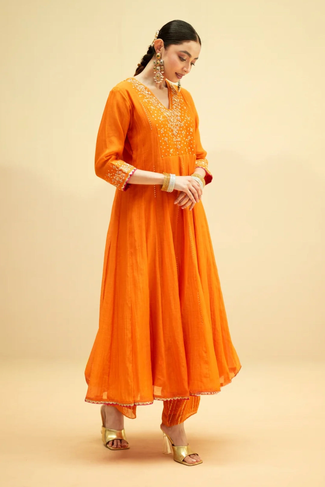 Taarini Mul Chanderi Anarkali Set