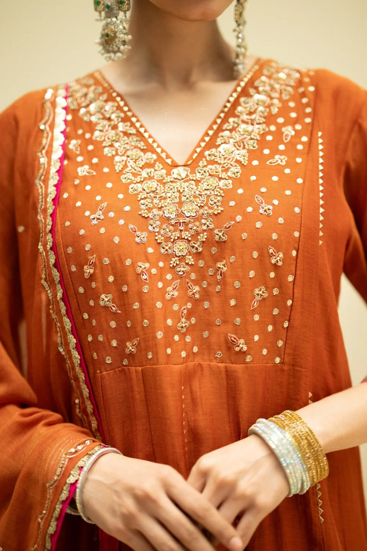Taarini Mul Chanderi Anarkali Set