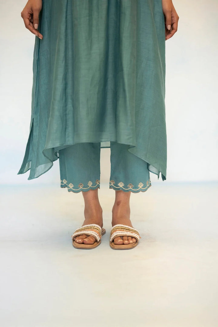 Noorani Mul Chanderi Aline Kurta Set
