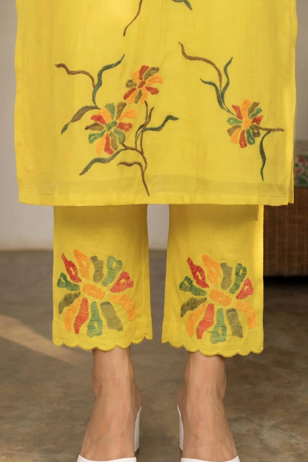 Meher Thread Embroidered Kurta Set