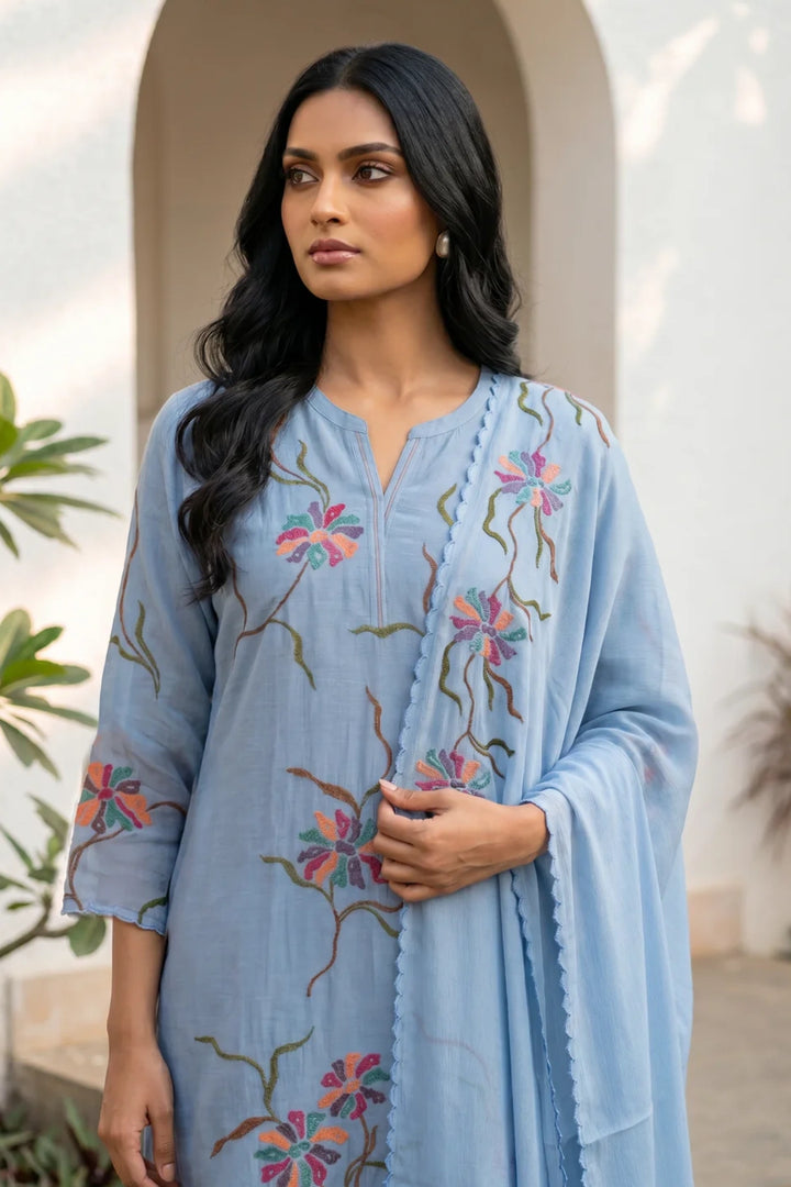 Meher Thread Embroidered Kurta Set