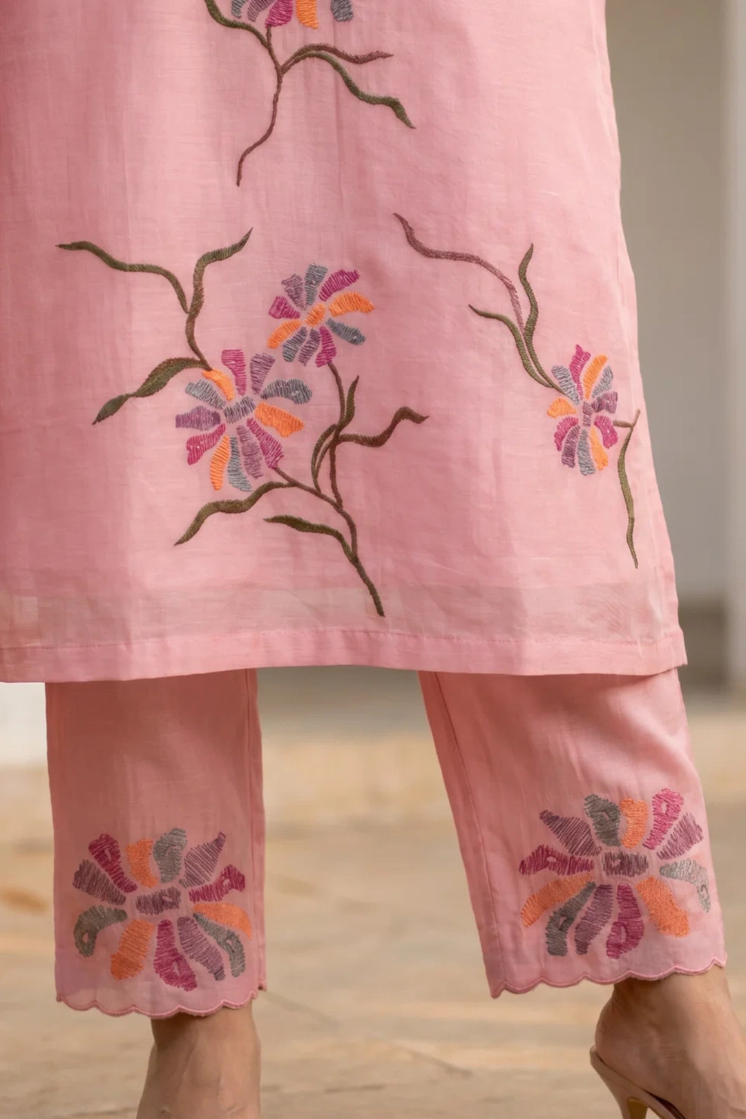 Meher Thread Embroidered Kurta Set