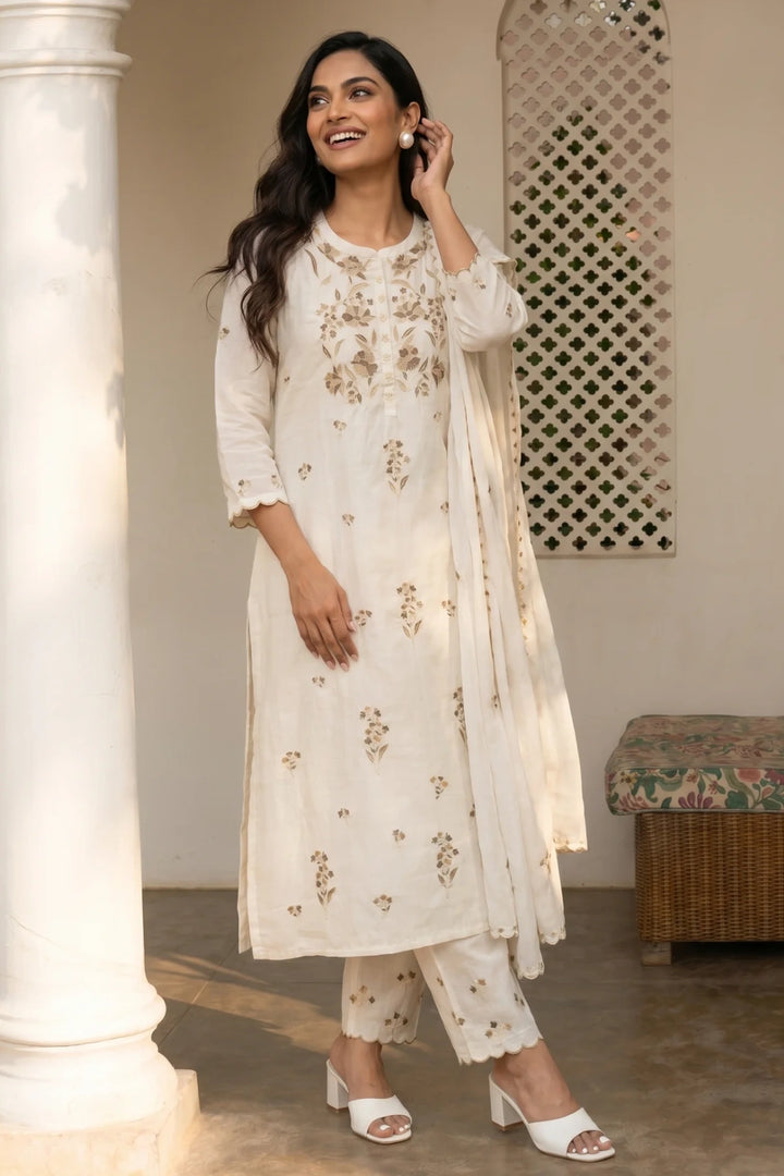 Noorani Thread Embroidered Kurta Set