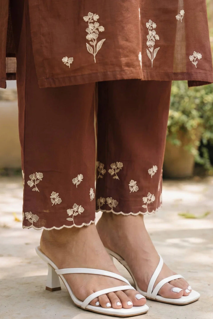 Noorani Thread Embroidered Kurta Set