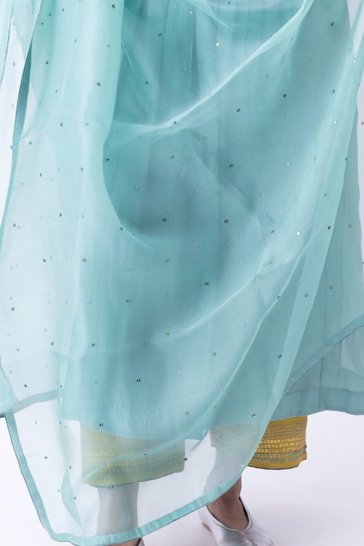 Saira Dupatta