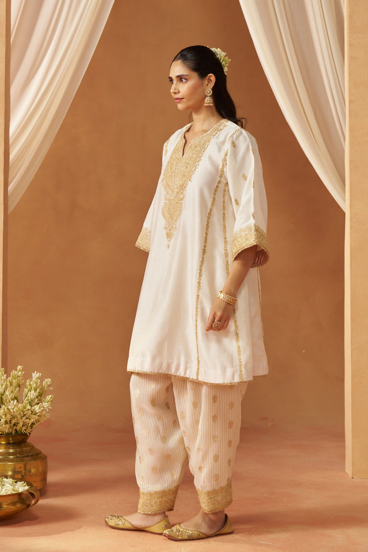 Maahgul Daisy Ivory Kalidaar Chauga with Salwar and Dupatta