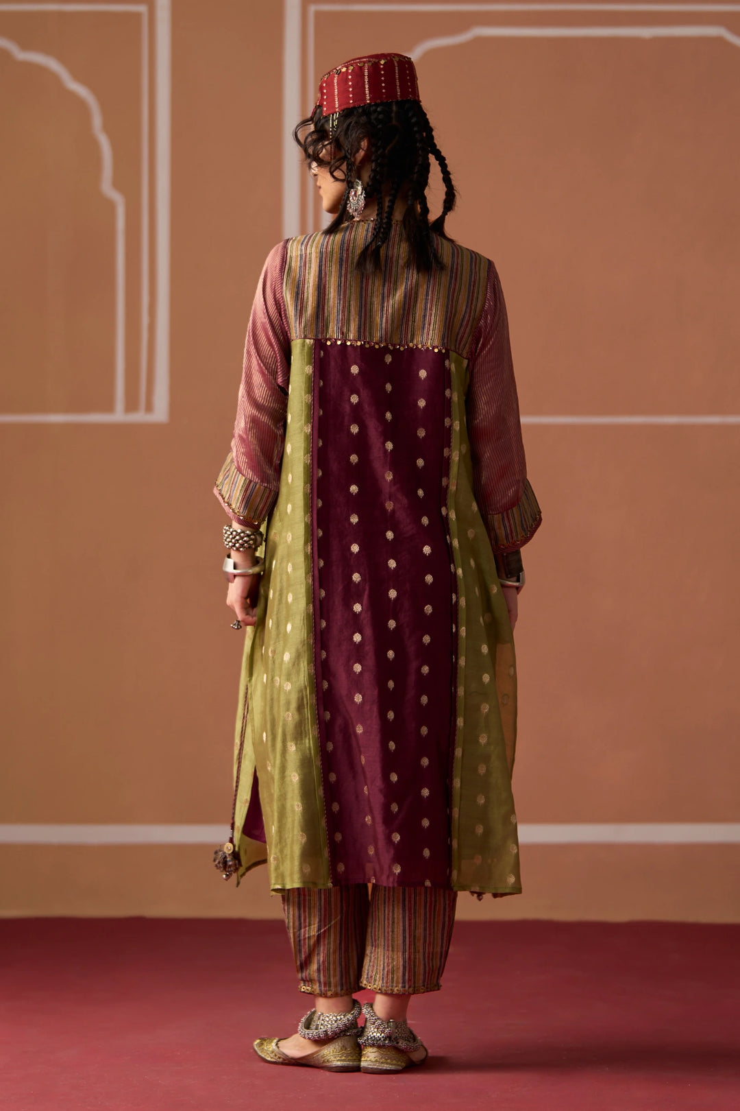Raina Kurta