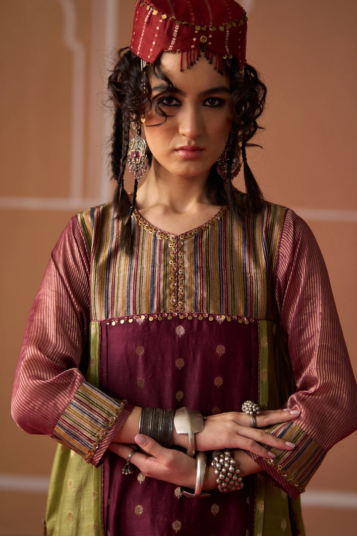 Raina Kurta