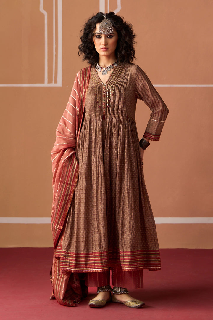 Moira Kurta