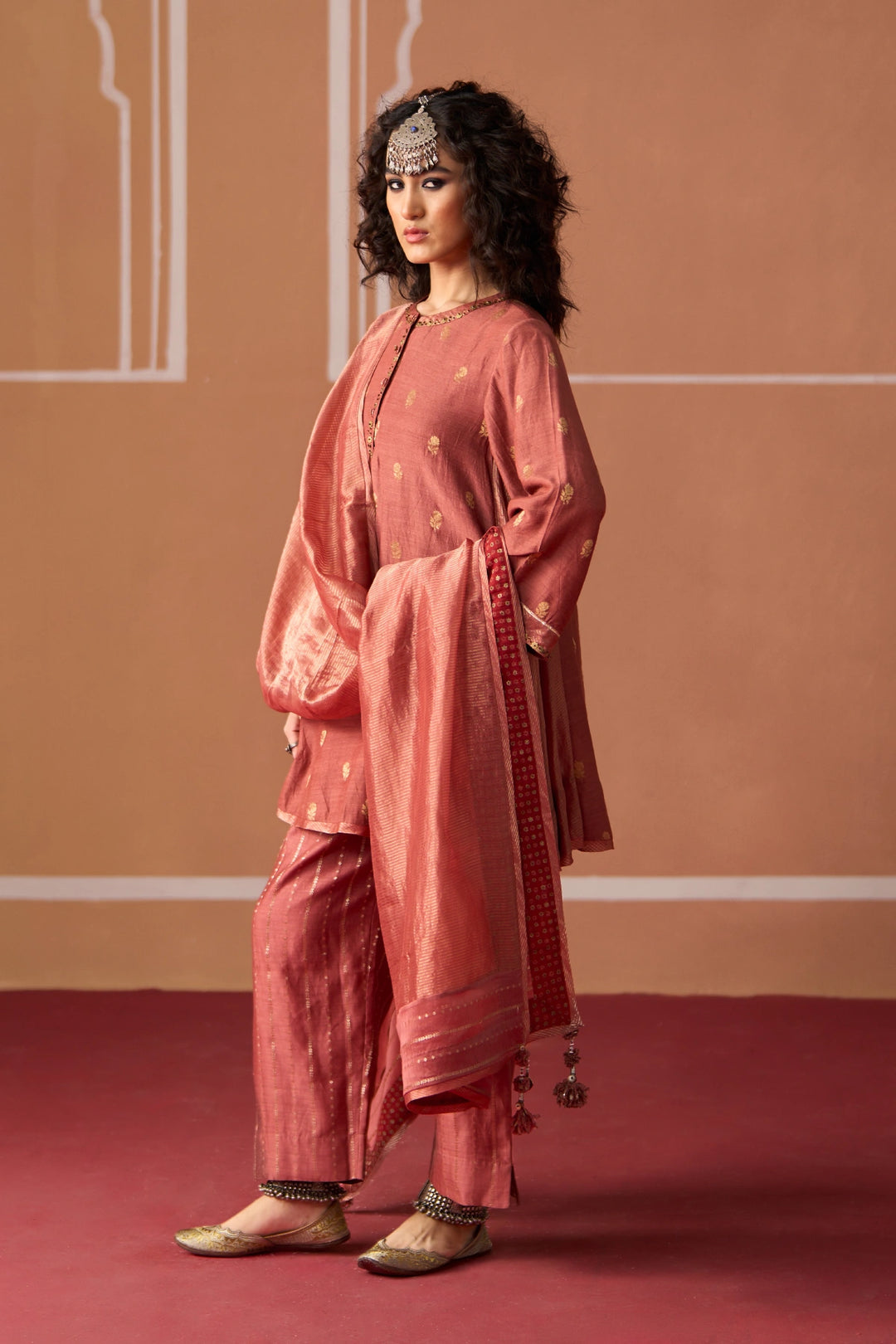 Charu Kurta