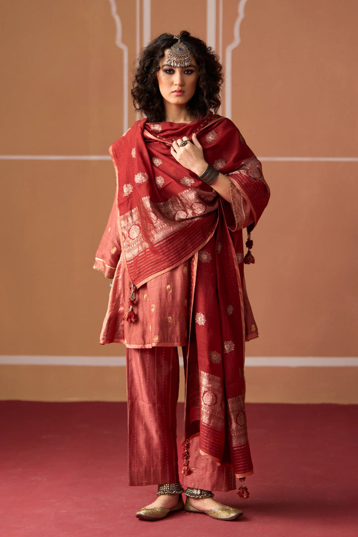Charu Kurta