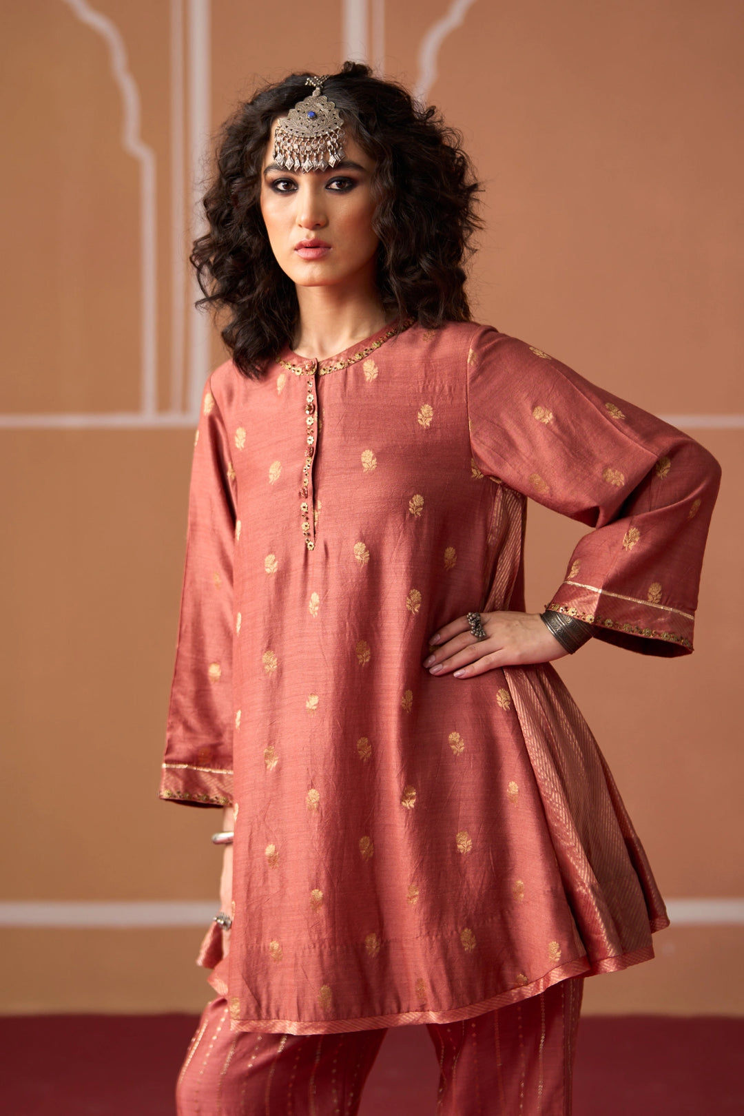 Charu Kurta