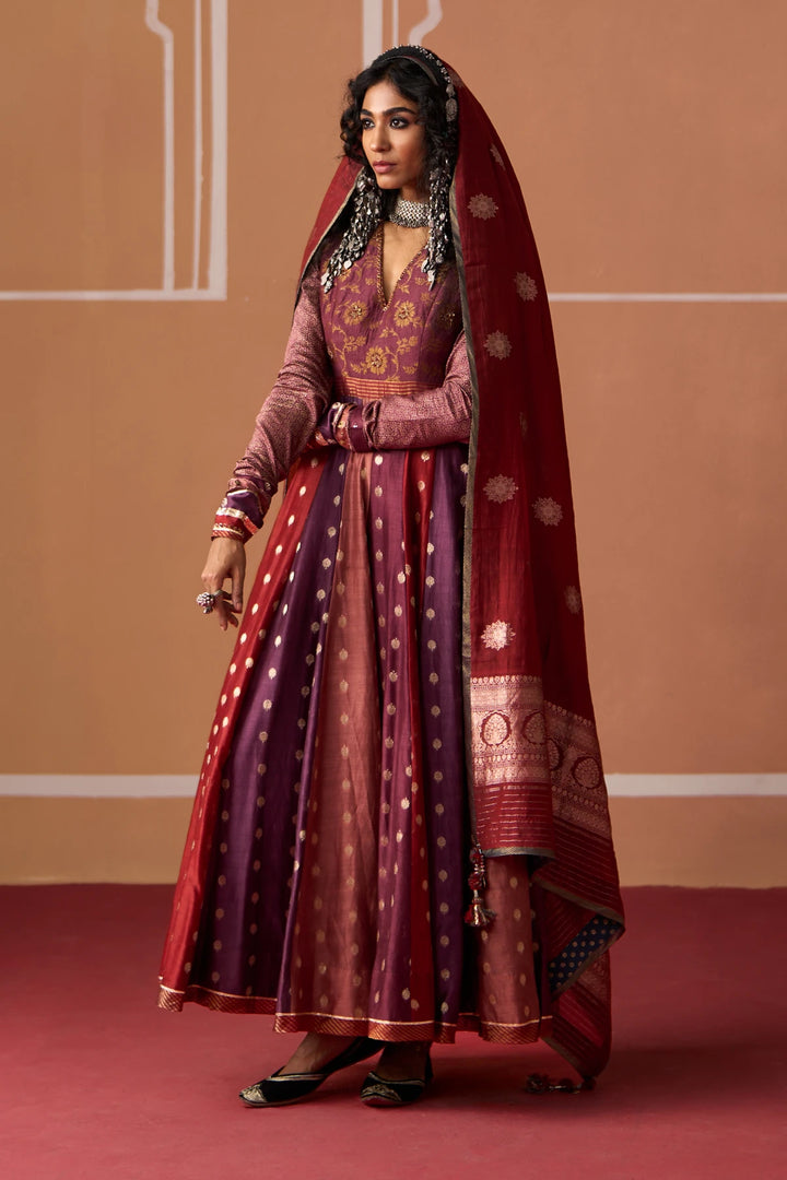 Sadaf Kurta