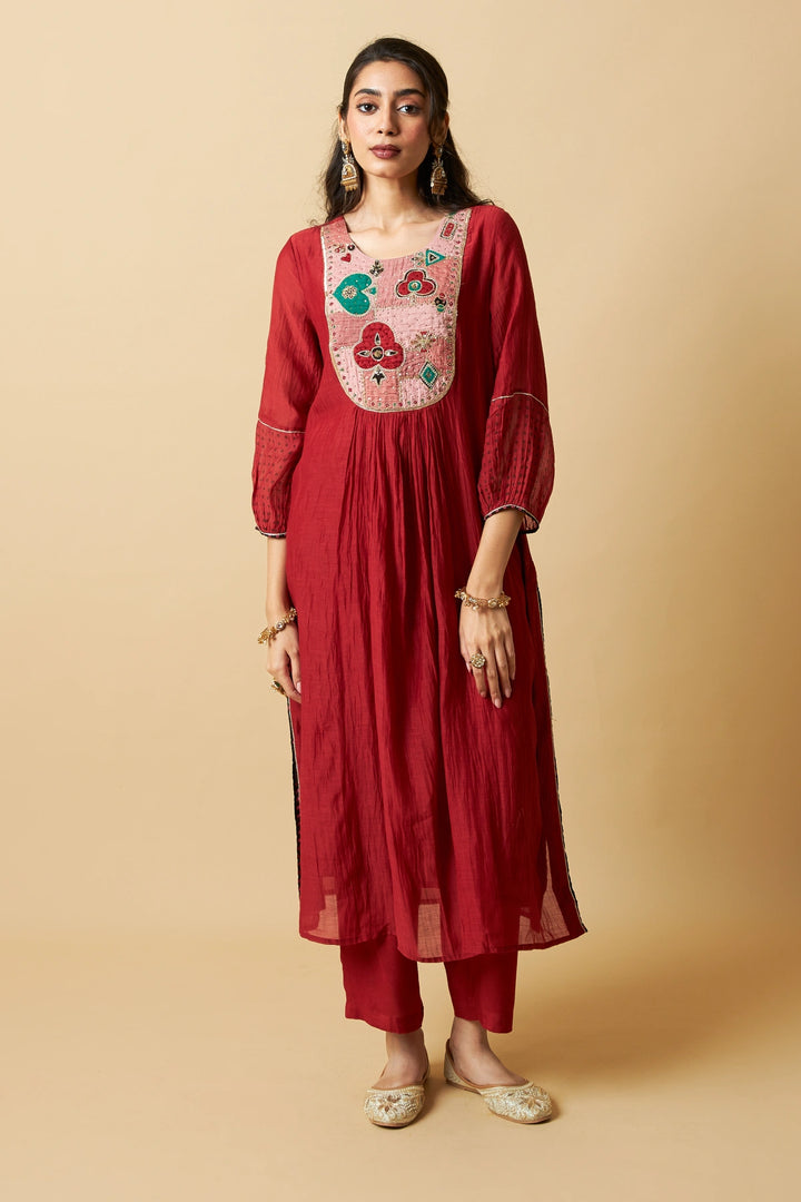 Kumkum Embroidered Kurta Set - Set of 3