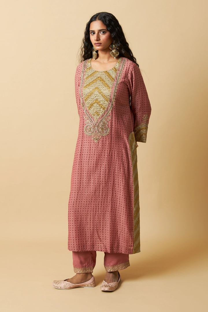 Gulabi Ghoomar Embroidered Kurta Set - Set of 3