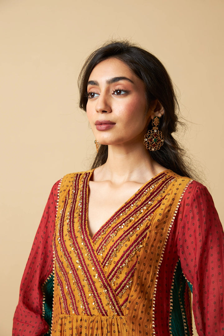 Rang Rasiya Embroidered Kurta Set - Set of 3