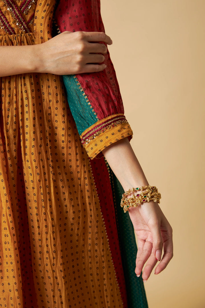 Rang Rasiya Embroidered Kurta Set - Set of 3