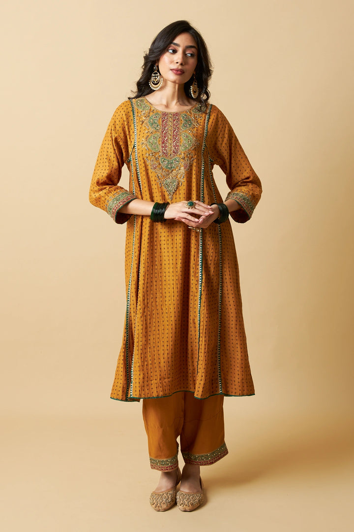 Peeli Pataka Embroidered Kurta Set - Set of 3