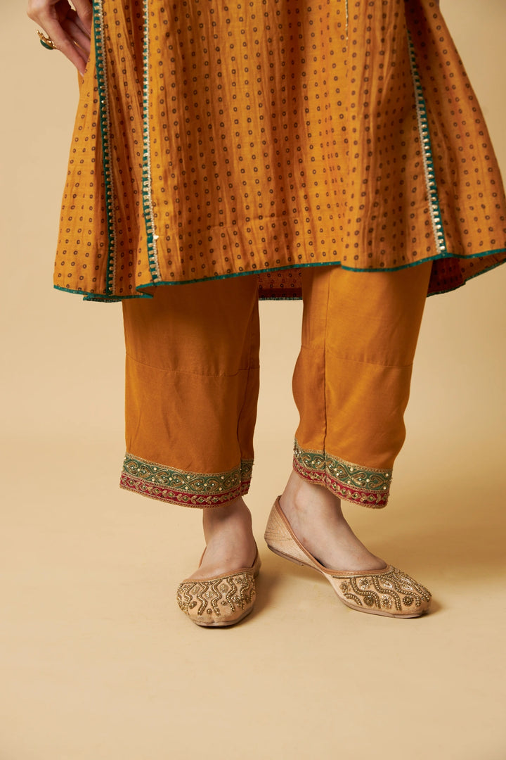 Peeli Pataka Embroidered Kurta Set - Set of 3