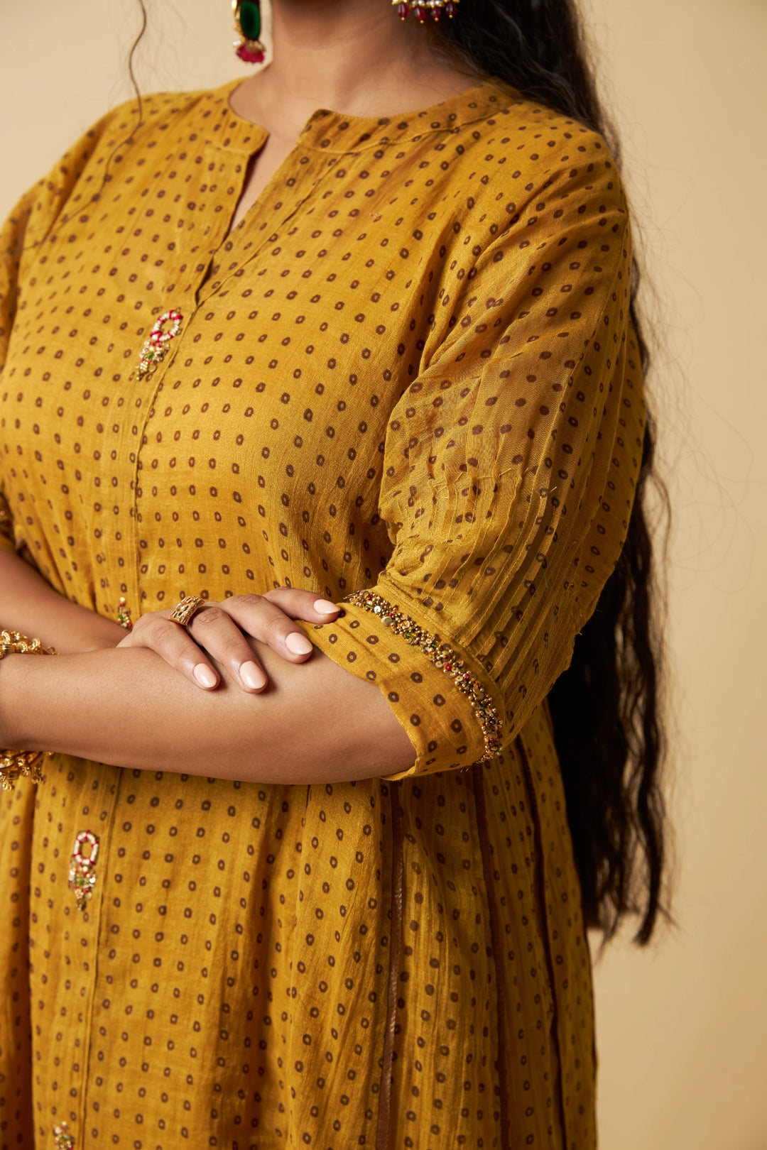 Sunehri Adaa Embroidered Co-ord Set- Set of 2