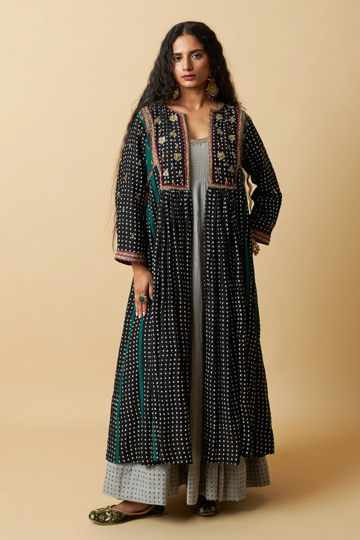 Chaand Raat Embroidered Kurta Set - Set of 3