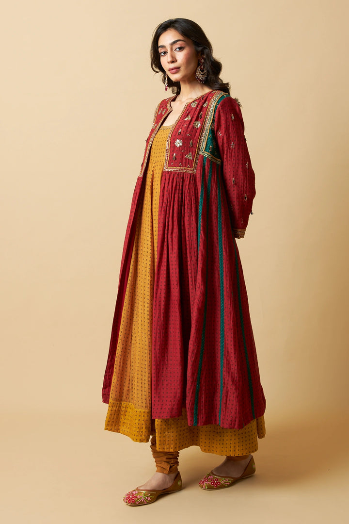 Rangrez Embroidered Kurta Set - Set of 3
