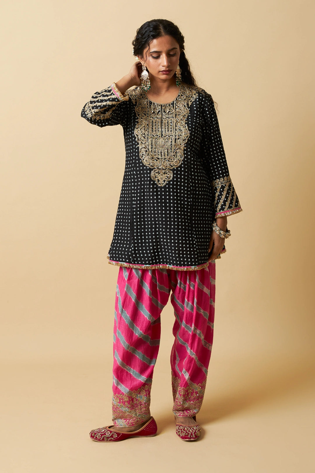 Kaali Rangili Embroidered Kurta Set - Set of 3