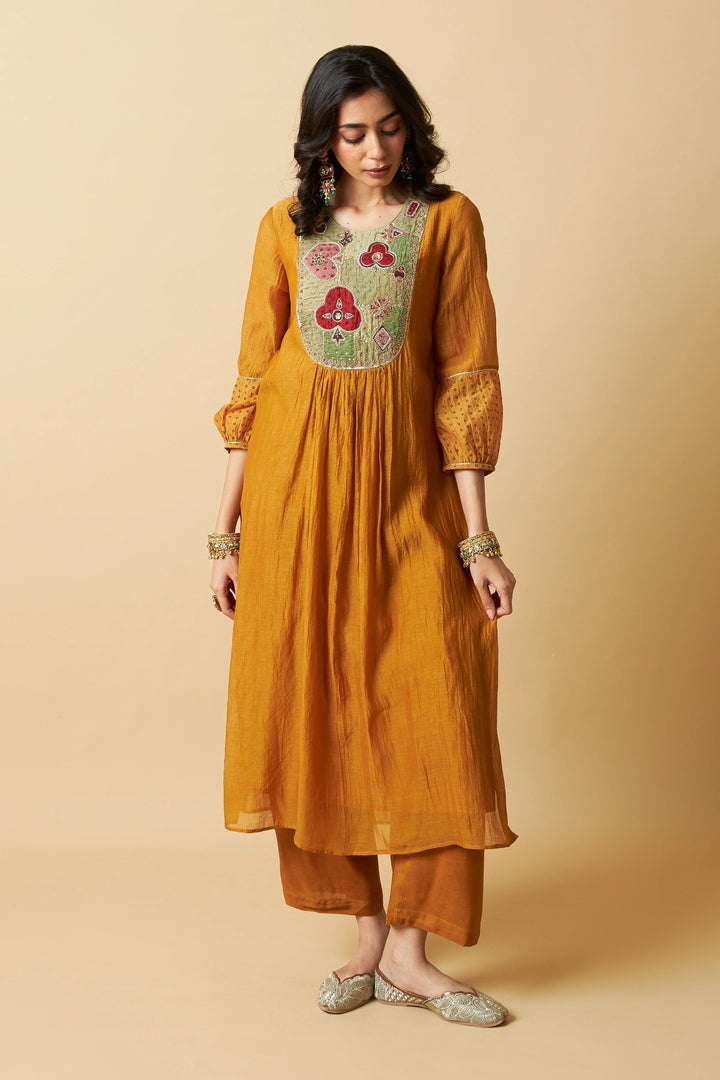 Genda Phool Embroidered Kurta Set - Set of 3