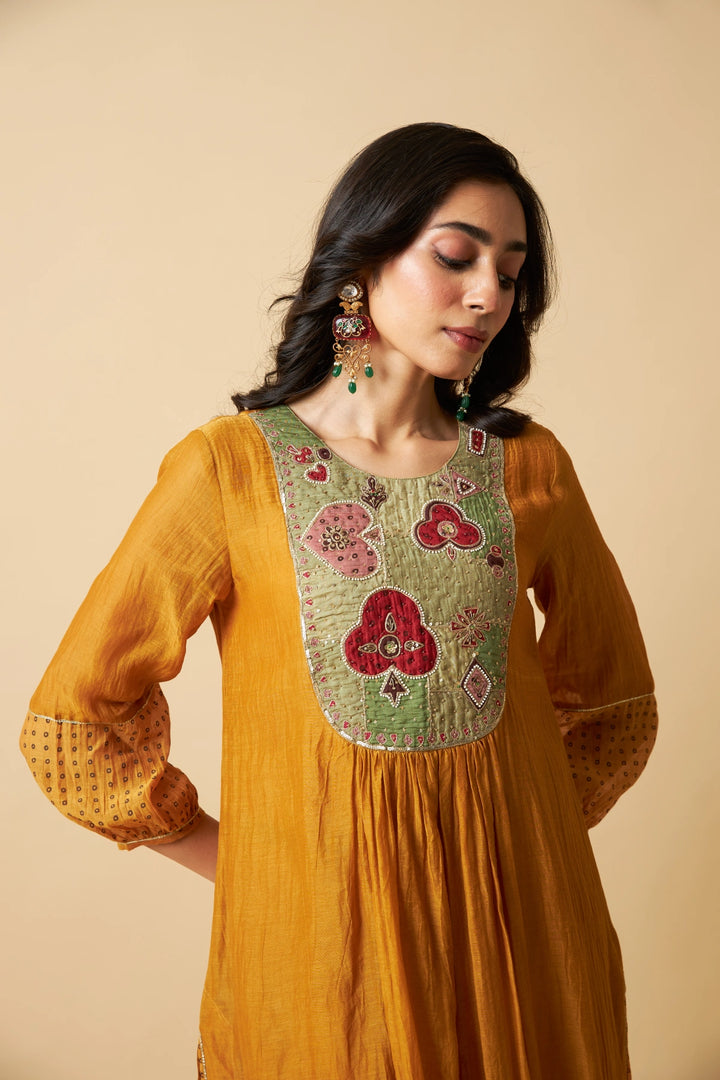 Genda Phool Embroidered Kurta Set - Set of 3
