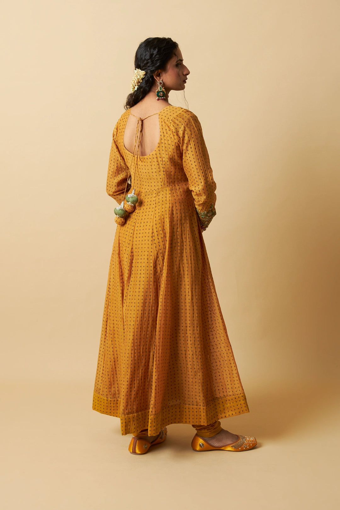 Madhubala Embroidered Kurta Set - Set of 3