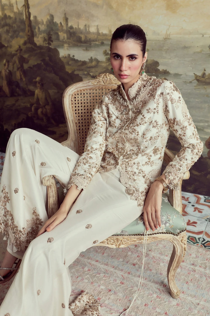AV Offwhite Dori Kairi Heavy Sharara Set