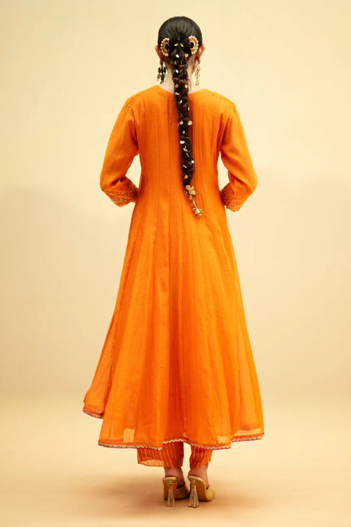 Taarini Mul Chanderi Anarkali Set