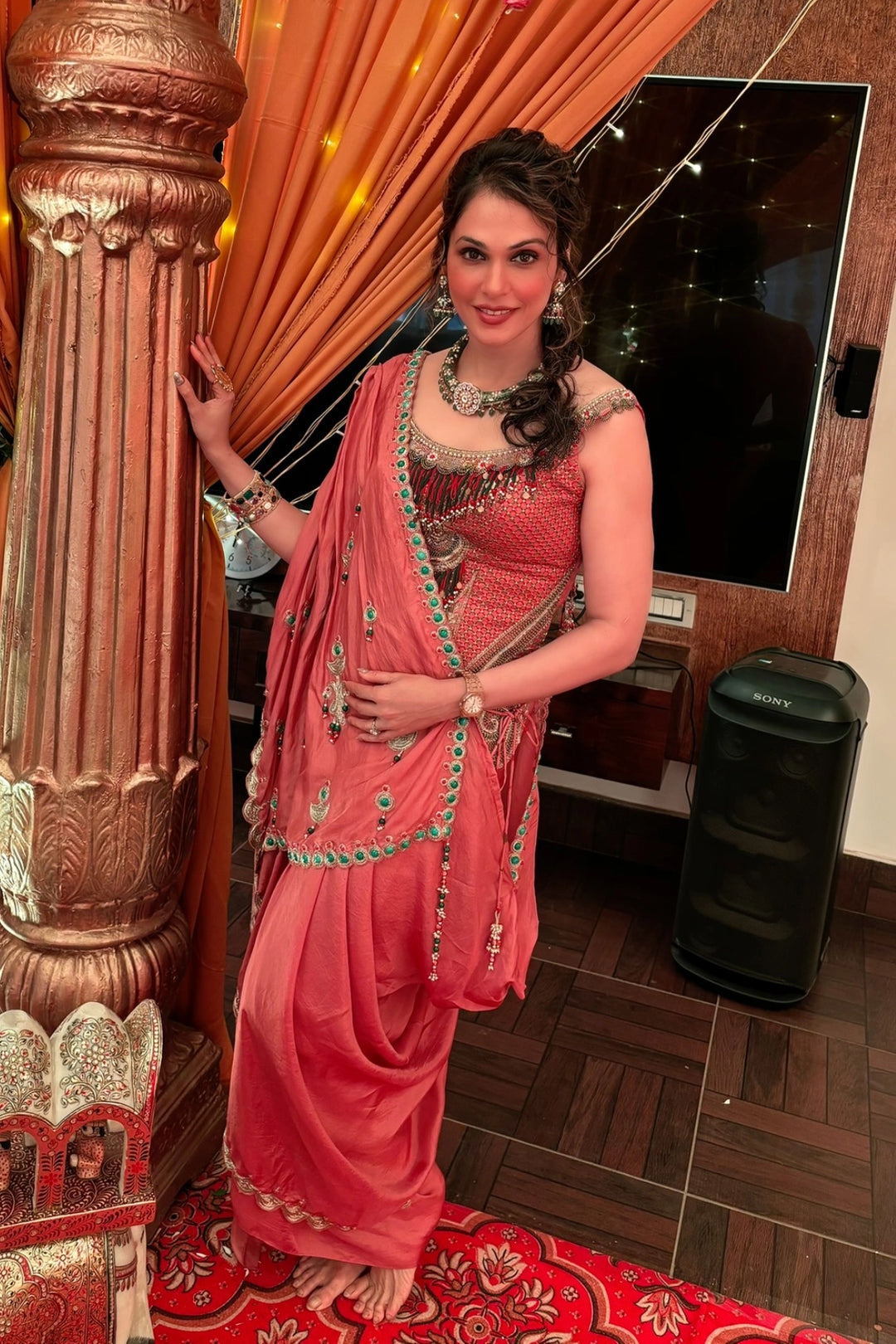 Isha Koppikar in Red Bajuband Set